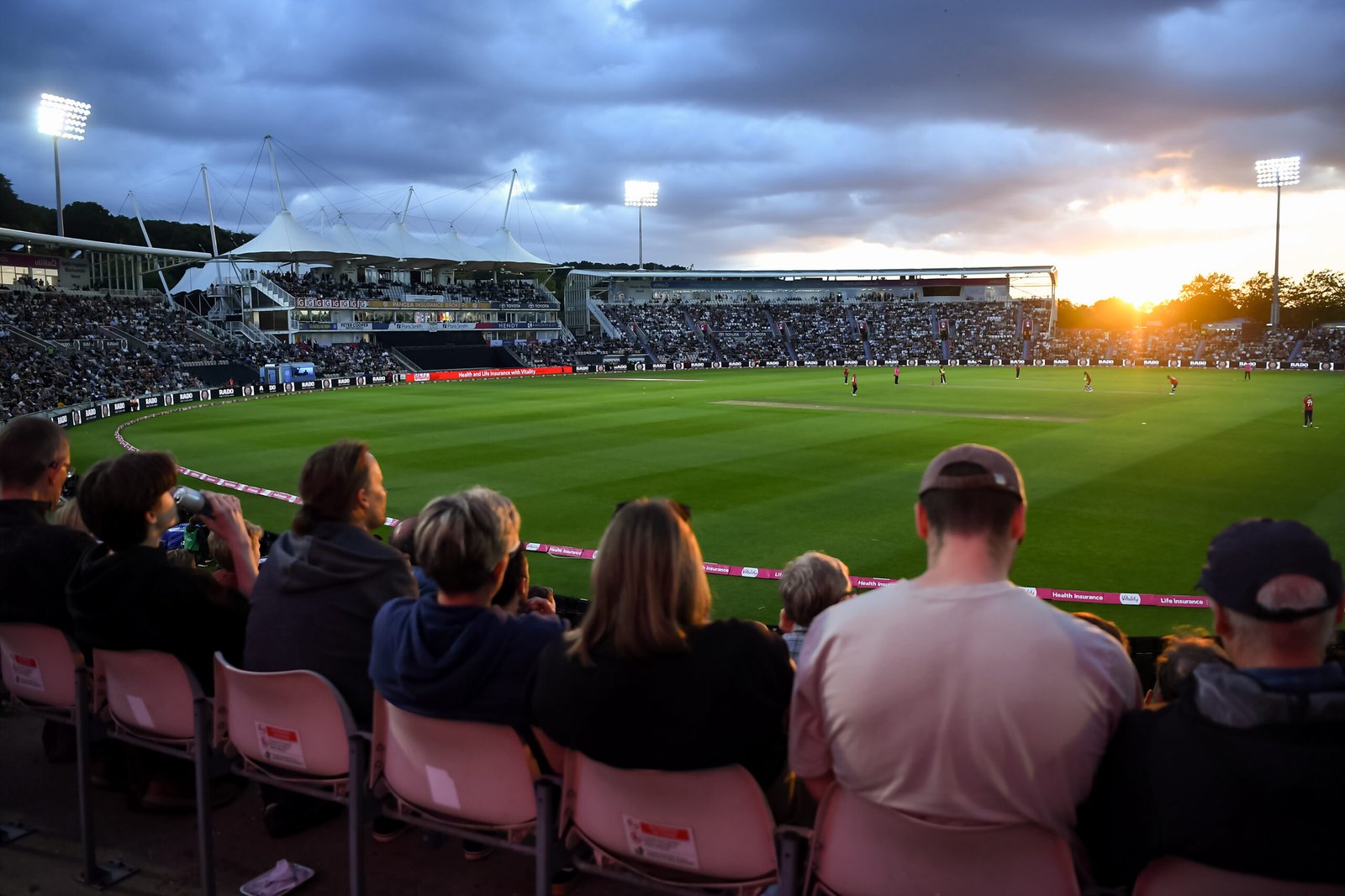 Washington Sundar signs for the final two County Championship matches