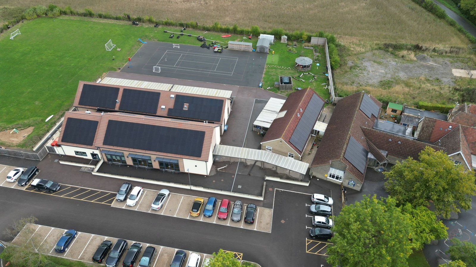 A solar panel and battery storage scheme at Lea & Garsdon Primary School near Malmesbury officially opened on Friday 12 September, helping the school cut energy costs and support pupils’ learning about sustainability.