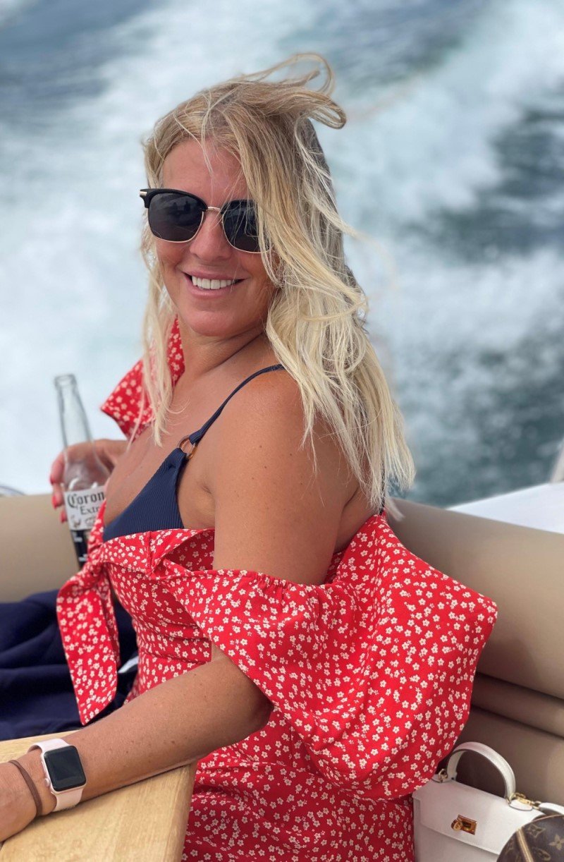 Tribute paid following death of woman in Fareham