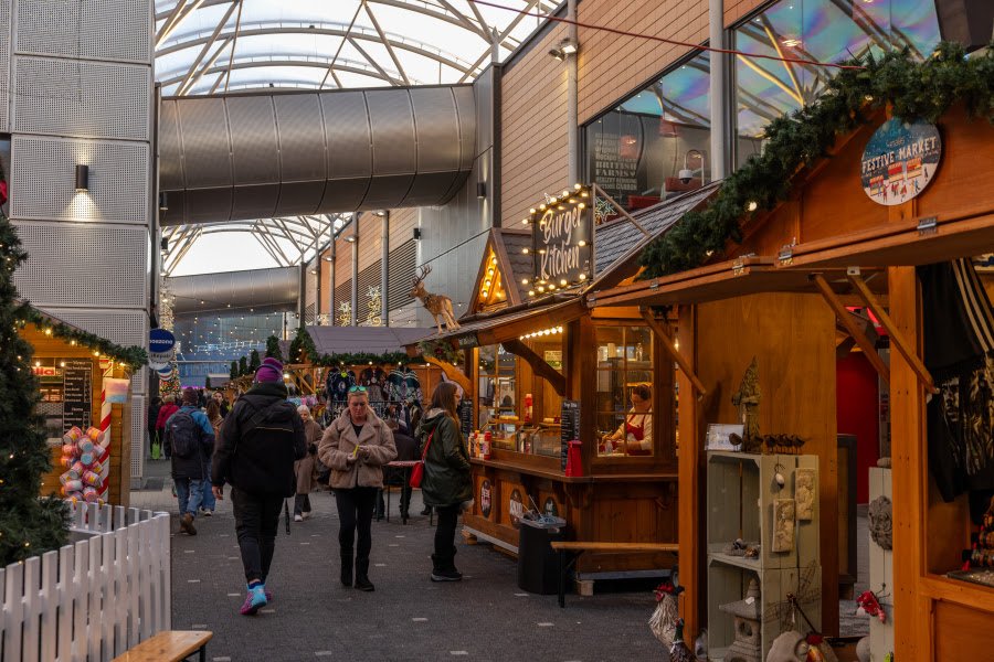 Market, music and more at The Malls this festive season