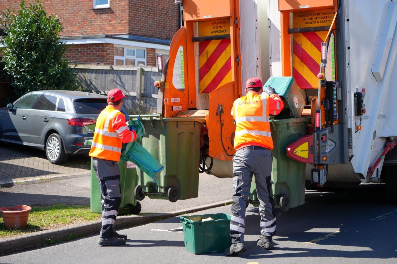 Early results show 18% reduction and strong increase in recycling following collection changes