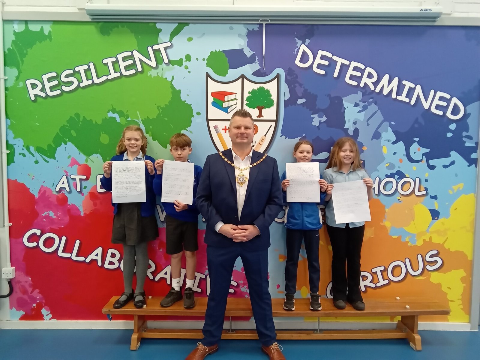 Isle of Wight Council chair returns to former school for climate change conversation