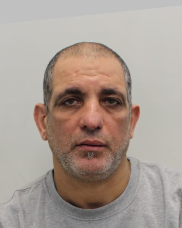 Taxi drivers sentenced for helping smuggle illegal migrants to France